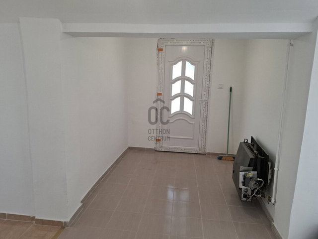 Eladó családi ház, Pándon 28 M Ft, 3 szobás