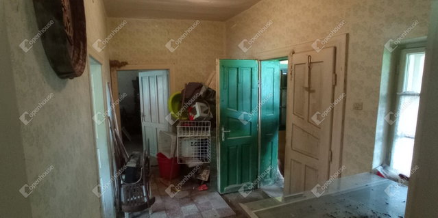 Eladó családi ház, Csömödéren 9.5 M Ft, 2 szobás