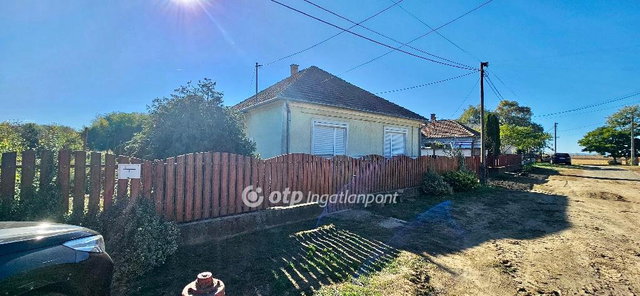 Eladó családi ház, Gávavencsellőn 14.9 M Ft, 2 szobás