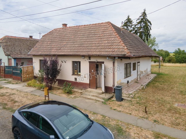 Eladó családi ház, Tereskén 10.5 M Ft, 2+1 szobás