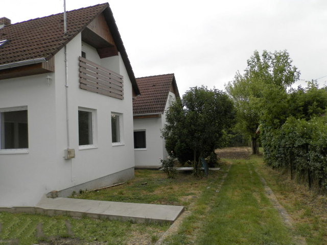 Eladó téglalakás, Balatonlelleén 85 M Ft, 4 szobás