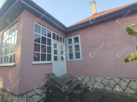 Eladó családi ház, Süttőn 39.99 M Ft, 4 szobás