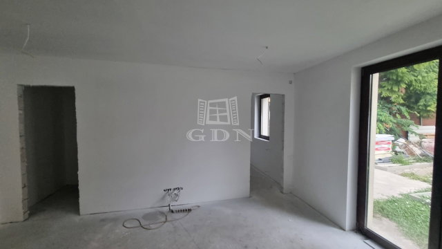 Eladó családi ház, Budapesten, III. kerületben 99.8 M Ft