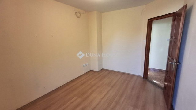Eladó téglalakás, Budapesten, XVII. kerületben 99 M Ft, 3 szobás