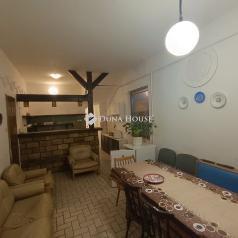 Kiadó családi ház, albérlet, Kecskeméten 600 E Ft / hó