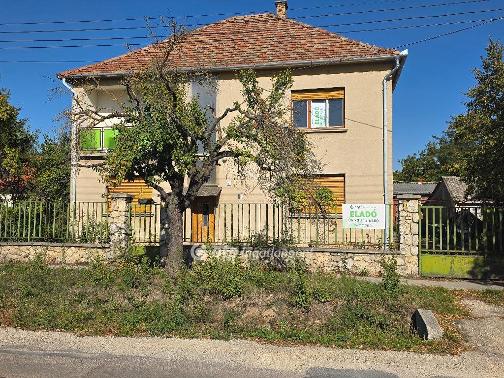 Családi ház · 7 hálószoba · 198 m² · 75.000.000 Ft