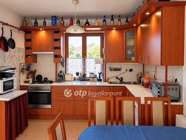 Eladó családi ház, Szigetszentmiklóson 109.9 M Ft, 3 szobás