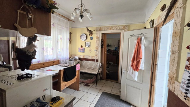 Eladó családi ház, Budapesten, XV. kerületben 75 M Ft