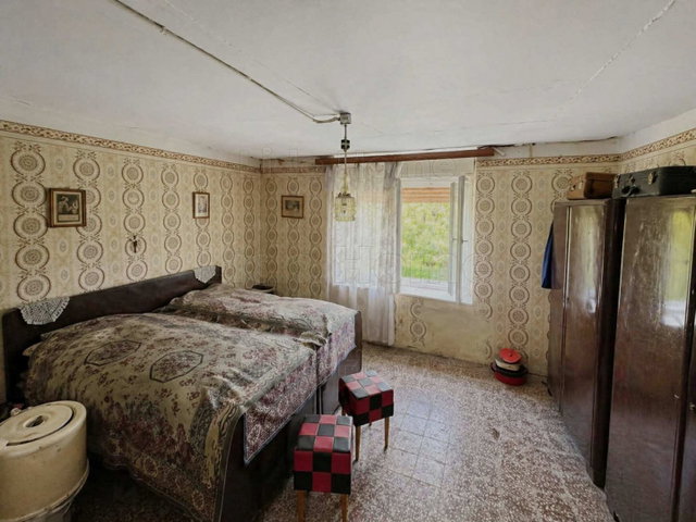 Eladó családi ház, Tengődön 9.8 M Ft, 2 szobás