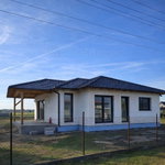 Eladó családi ház, Sárbogárdon 71.999 M Ft, 5 szobás