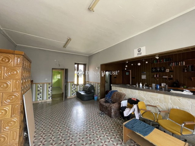 Eladó üzlethelyiség, Rábagyarmaton 33 M Ft