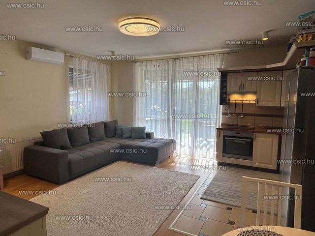 Eladó ikerház, Budapesten, XVIII. kerületben 119.99 M Ft