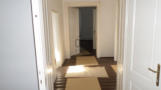 Eladó családi ház, Kunmadarason 13.2 M Ft, 3 szobás