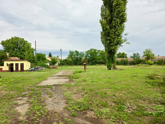 Eladó ipari ingatlan, Hajdúszováton 19.9 M Ft