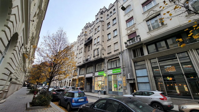 Eladó téglalakás, Budapesten, V. kerületben 126 M Ft, 2 szobás