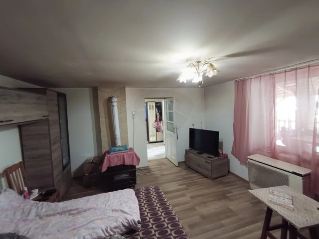 Eladó családi ház, Ecséden 25.5 M Ft, 2 szobás