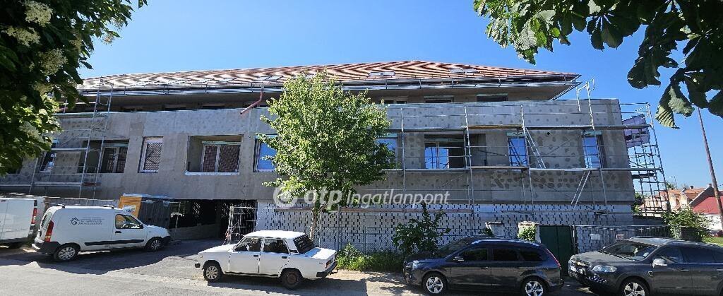 Téglalakás · 3 hálószoba · 49 m² · 58.271.063 Ft
