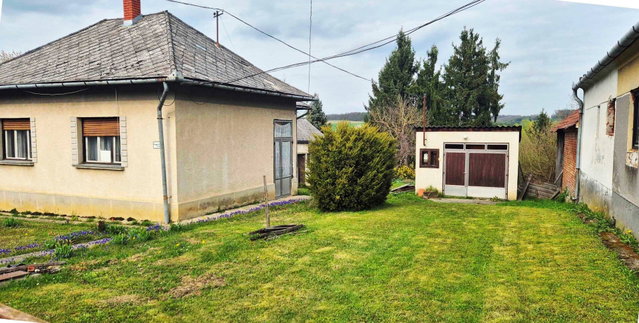Eladó családi ház, Kustánszegen 24.999 M Ft, 3 szobás