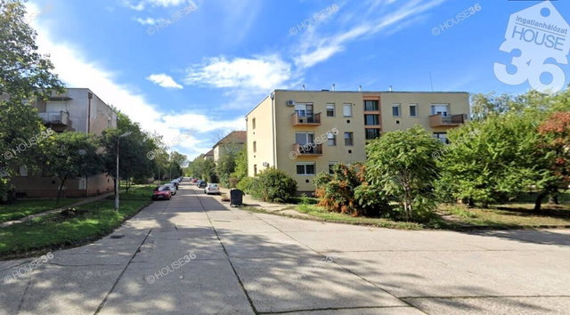 Eladó téglalakás, Kecskeméten 27.9 M Ft, 1 szobás