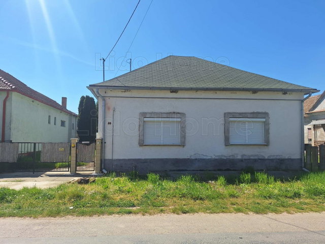 Eladó családi ház, Kutason 23 M Ft, 3 szobás