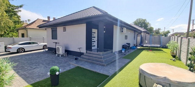 Eladó családi ház, Bicskén 105 M Ft, 4 szobás