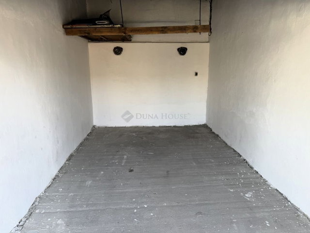 Eladó garázs, Békéscsabán 4.4 M Ft / költözzbe.hu