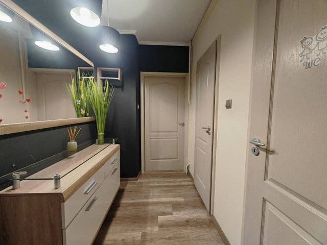 Eladó panellakás, Tatabányán 36.99 M Ft, 2 szobás