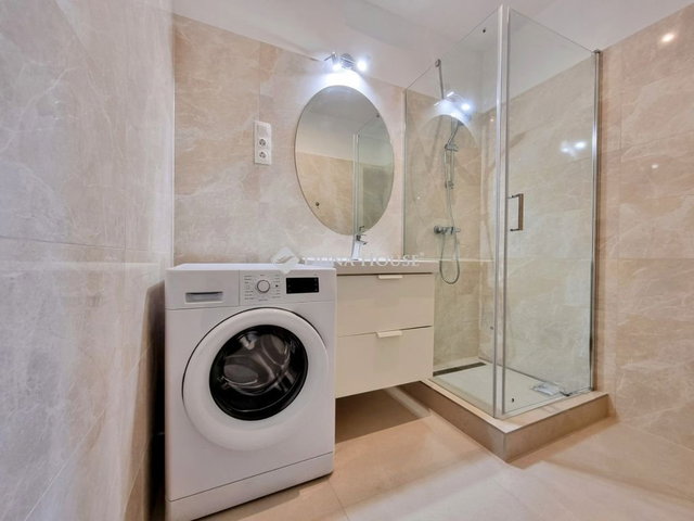 Kiadó téglalakás, albérlet, Tatán 400 E Ft / hó, 4 szobás