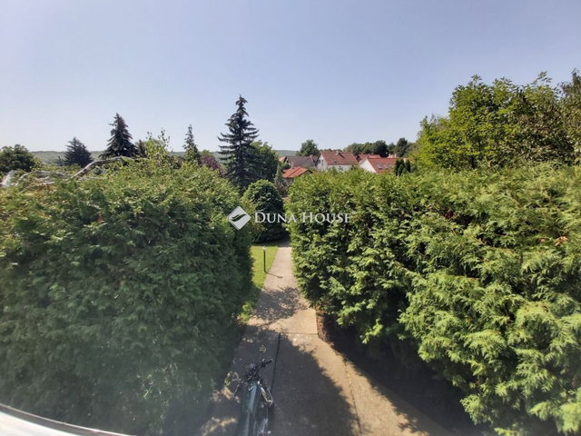 Eladó családi ház, Nagykovácsiban, Arany János utcában 185 M Ft