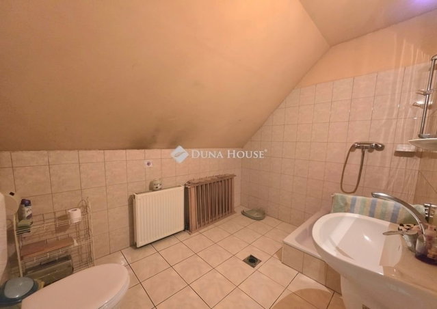 Eladó családi ház, Gyömrőn 97.9 M Ft, 4 szobás