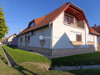 Eladó családi ház, Mohácson 99 M Ft, 4 szobás
