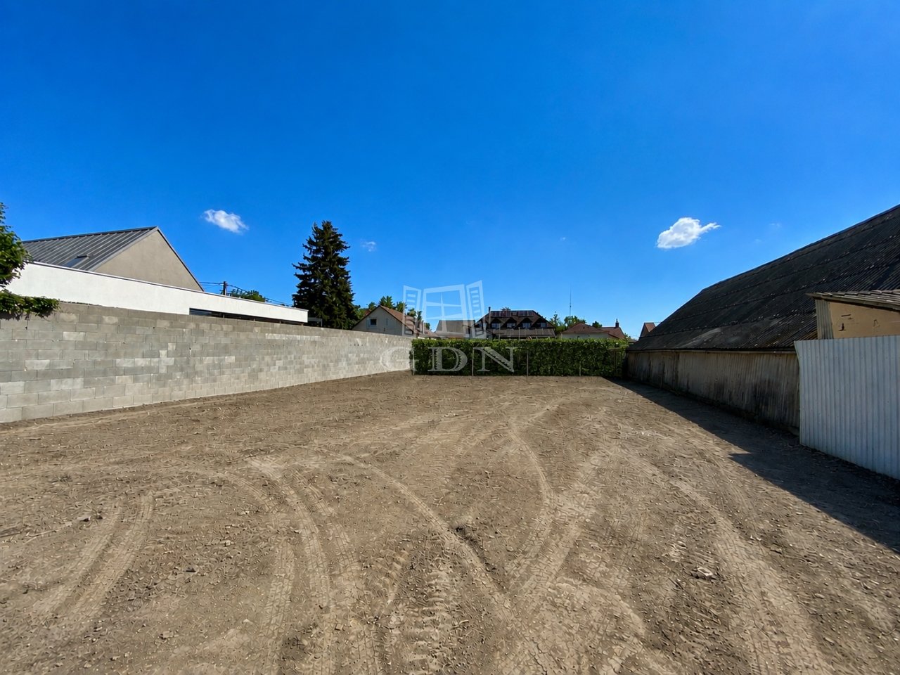 1252m² · 95.000.000 ft