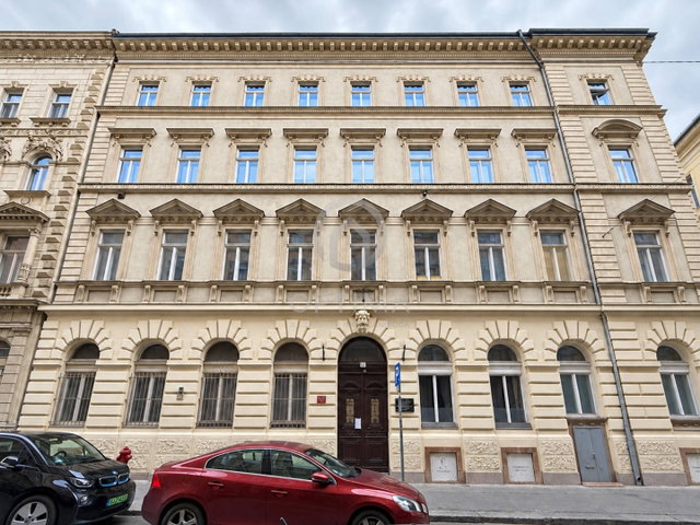 Eladó téglalakás, Budapesten, VI. kerületben 154.9 M Ft