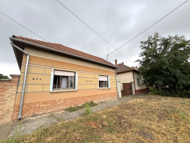 Eladó családi ház, Sándorfalván 41.7 M Ft, 3+1 szobás