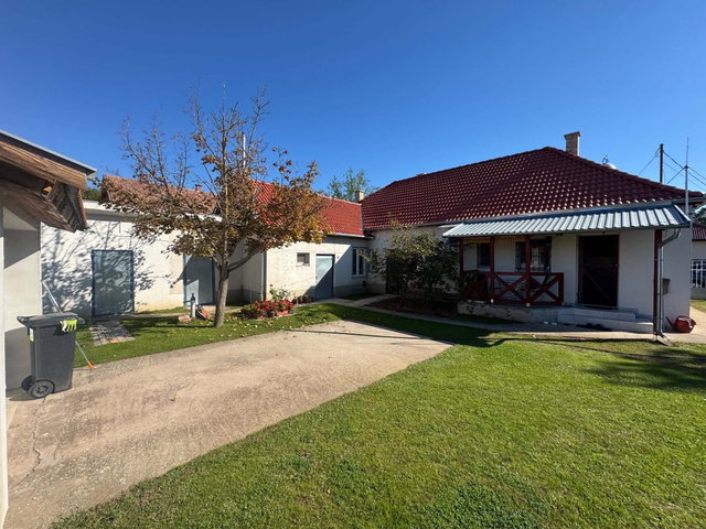 Eladó családi ház, Hosszúpályin 59.999 M Ft, 3 szobás