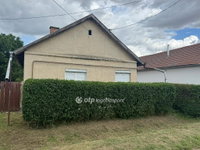 Eladó családi ház, Tiszafüreden 12 M Ft, 3 szobás