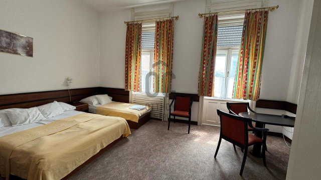 Eladó hotel, Keszthelyen 210 M Ft / költözzbe.hu