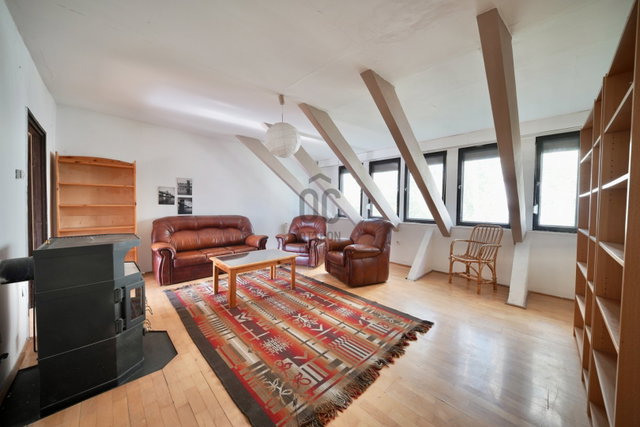 Eladó téglalakás, Budapesten, XI. kerületben 81.9 M Ft, 3 szobás