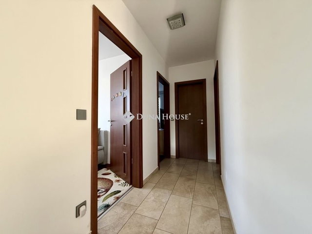 Eladó családi ház, Kecskeméten 109.9 M Ft, 4 szobás