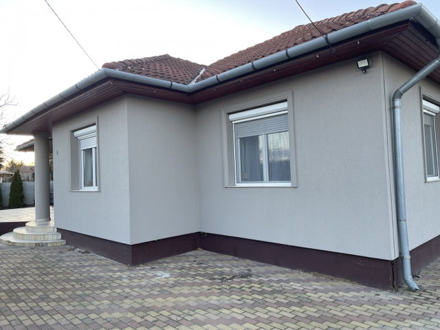 Eladó családi ház, Ráckevén 105.2 M Ft, 2 szobás