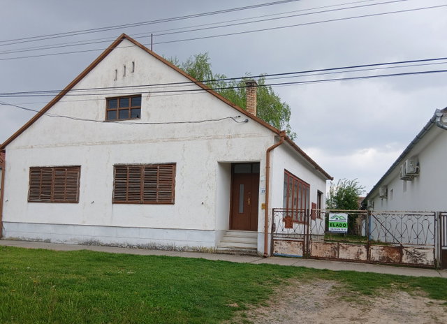 Eladó családi ház, Vokányon 30 M Ft, 4 szobás