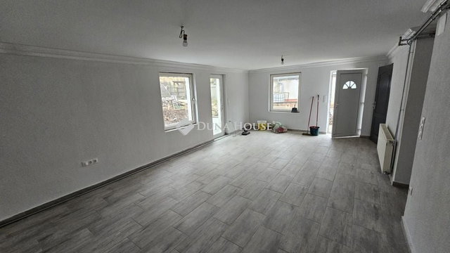 Eladó családi ház, Nagyberényen 49.9 M Ft, 7 szobás