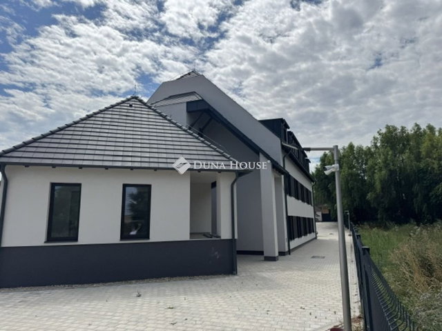 Eladó ipari ingatlan, Tinnyén 590 M Ft, 1 szobás