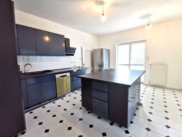 Kiadó téglalakás, albérlet, Budakeszin 548 E Ft / hó, 5 szobás