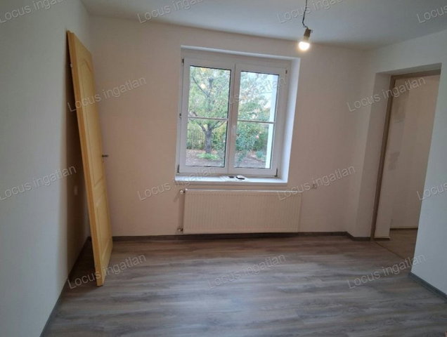 Eladó családi ház, Törökszentmiklóson 30 M Ft, 2+1 szobás