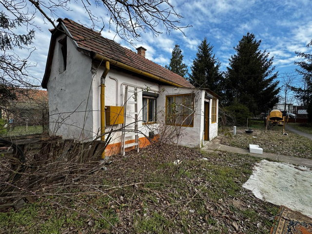 Eladó családi ház, Debrecenben 52 M Ft, 1 szobás
