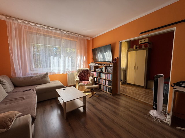 Eladó panellakás, Miskolcon 34.9 M Ft, 2+1 szobás