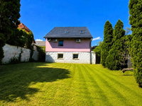 Eladó családi ház, Szekszárdon 112 M Ft, 6+2 szobás