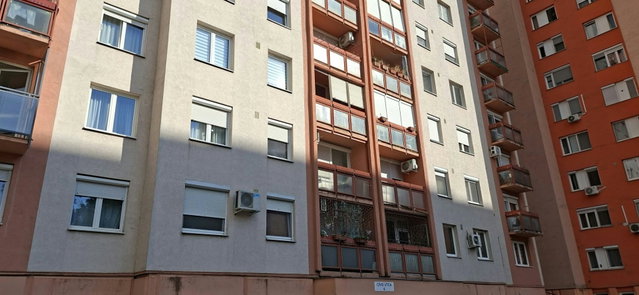 Eladó panellakás, Debrecenben 56 M Ft, 2 szobás