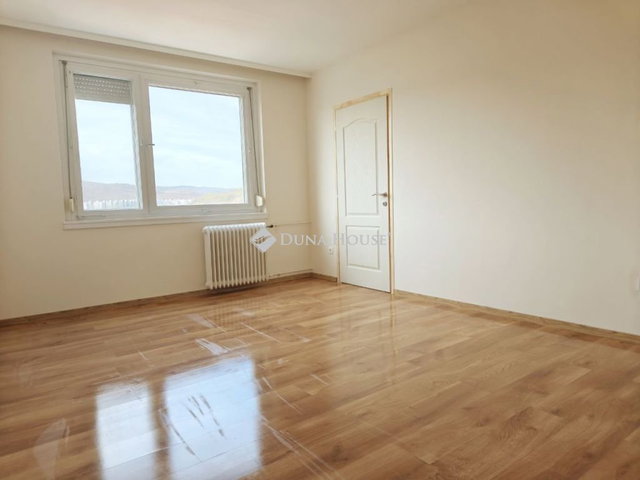 Eladó panellakás, Miskolcon, Bertalan utcában 24.99 M Ft